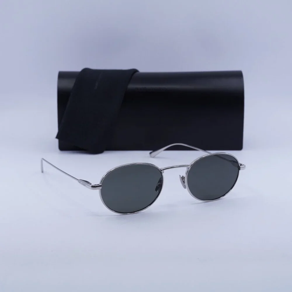 Saint Laurent model sl799
